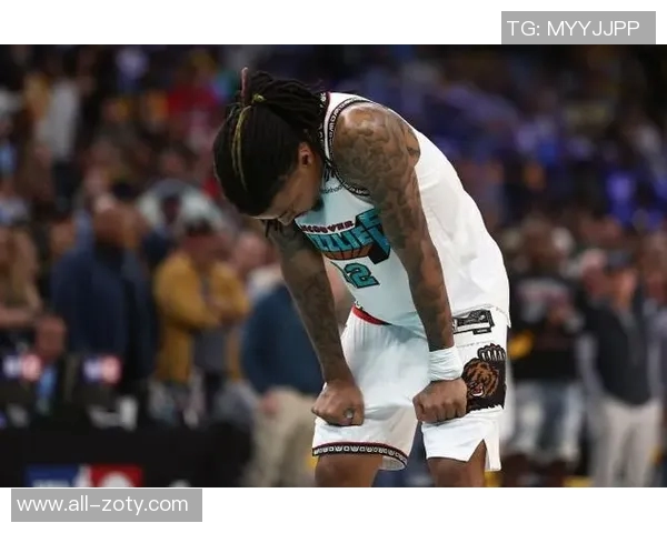 莫兰特昨日砍下35分状态火热明日对阵热火因脚踝酸痛出战成疑