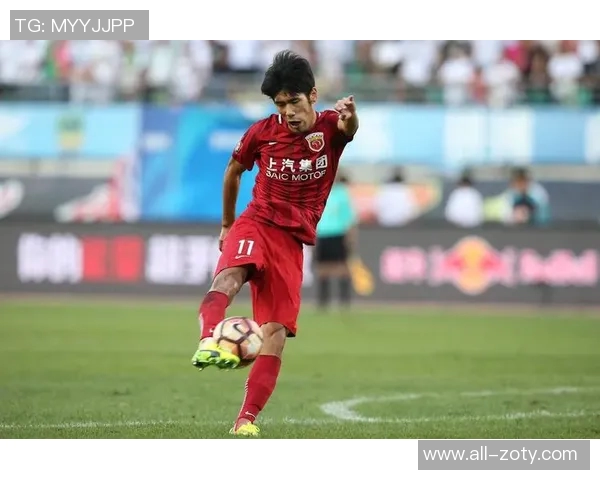 吕文君分享海港梯队训练精彩瞬间期待你们不断进步加油努力拼搏创造辉煌